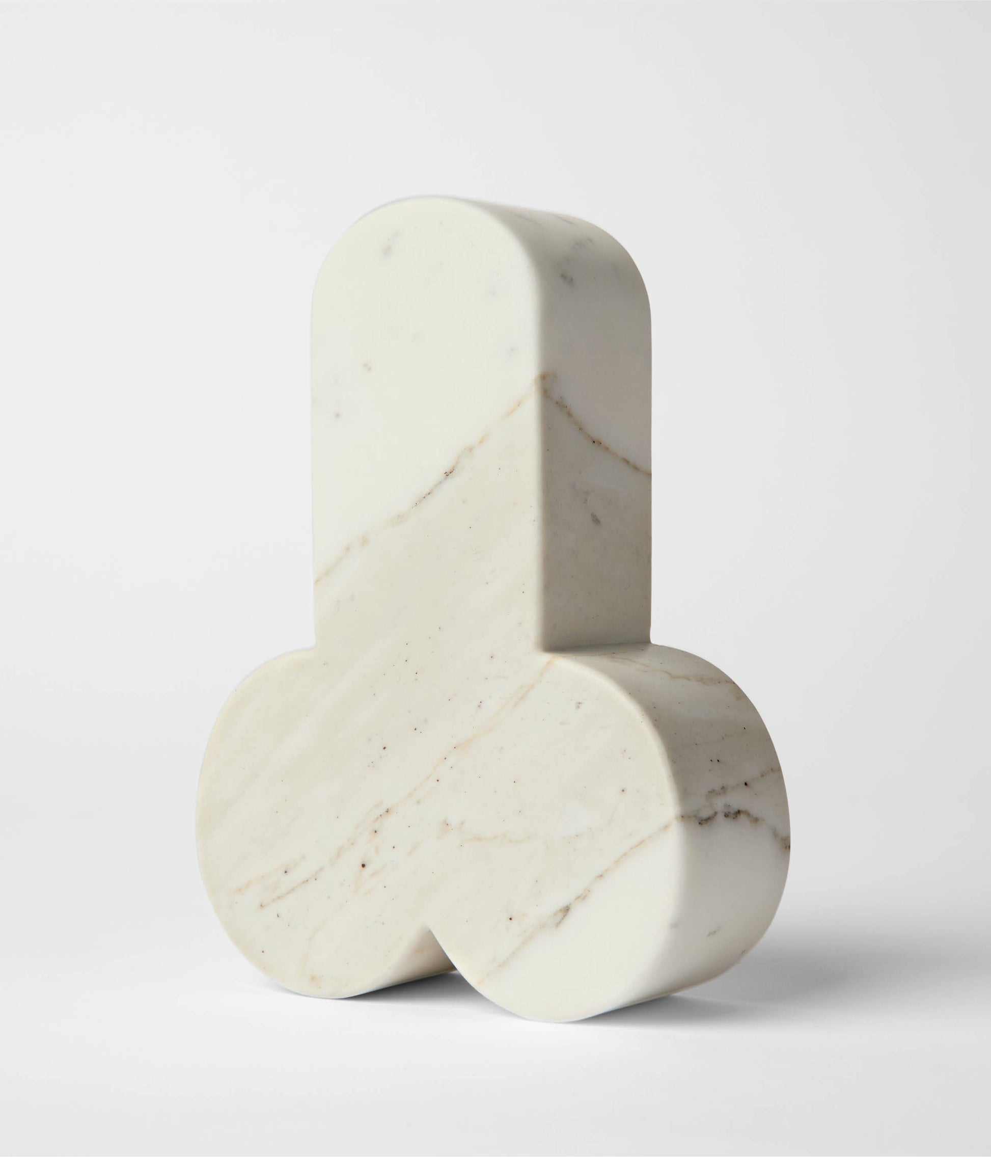 TUMB CARRARA MARBLE
